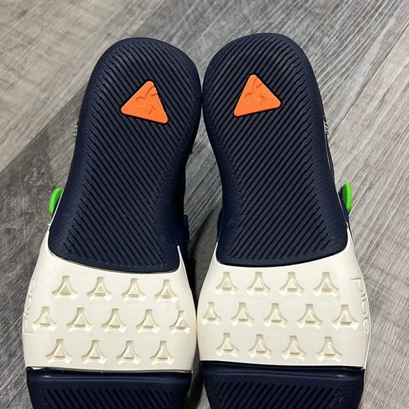 PLAE Sam 2.0 size 3 US navy blue like new - Picture 6 of 9